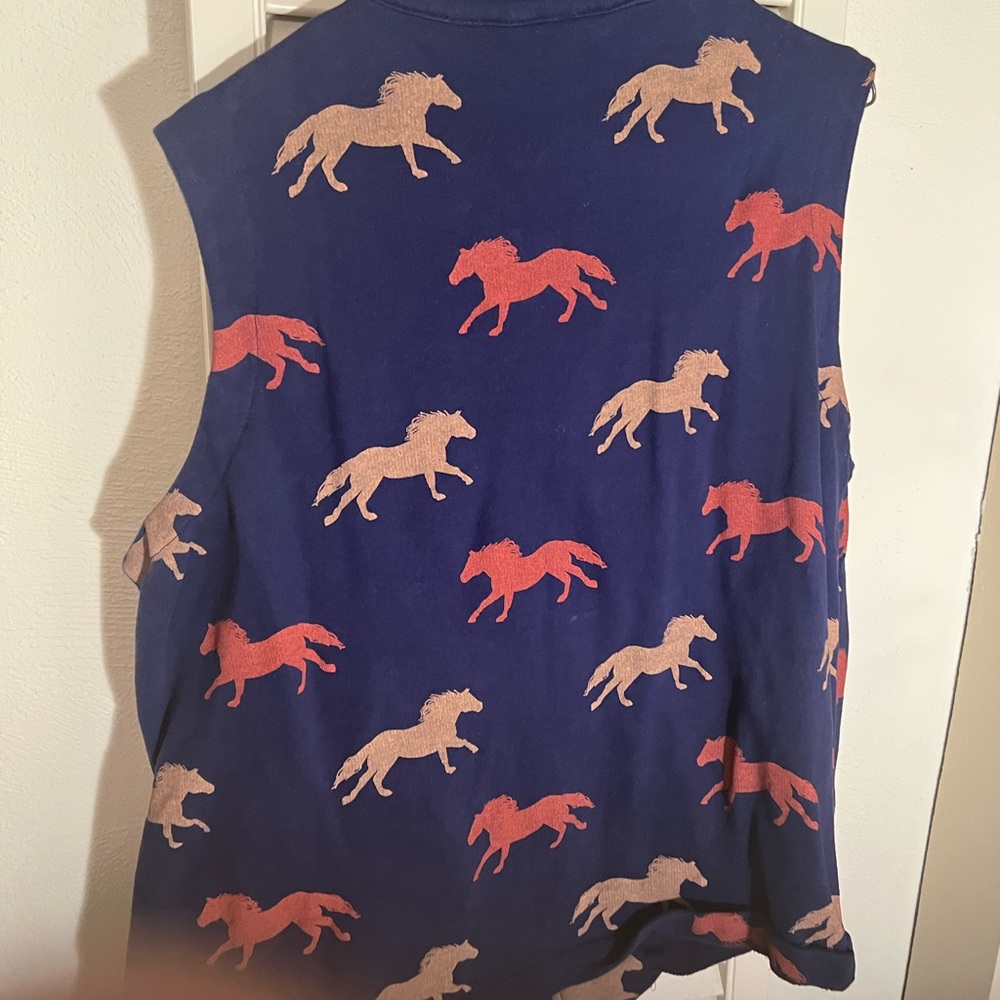 Vest - Picture 2 of 2